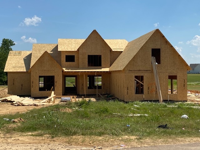 2 Bedrooms, Great Room, Hearth Room, and Study down. 2 BR plus Bonus up.  3-CAR GARAGE!