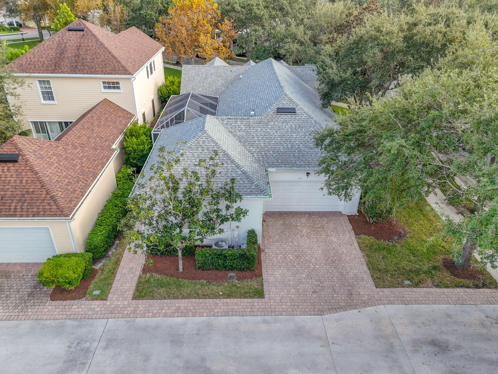 172 Queensland Lane Jupiter, FL 33458 - Photo 22 of 25 an aerial view of a house