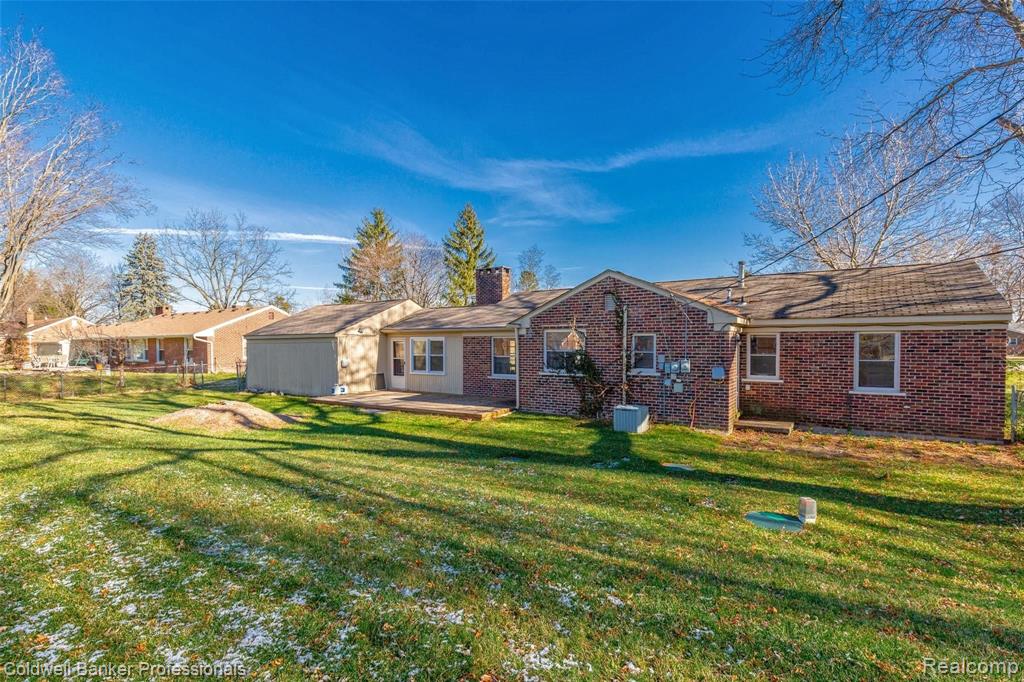 6650 Inkster Road West Bloomfield, MI 48322 - Photo 11 of 38