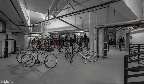 $2,457 | 4710 Elm Street, Unit W1408, Bethesda, MD 20814