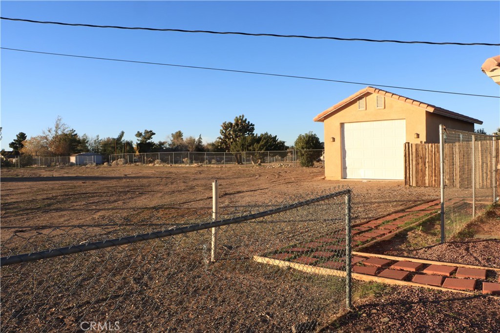 15742 Muscatel Street Hesperia, CA 92345 - Photo 23 of 24 a view of a room