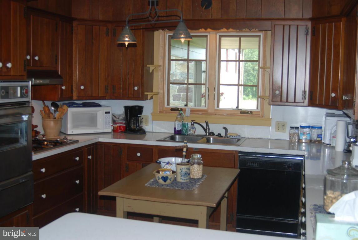 3617 North Colebrook Road Manheim, PA 17545 - Photo 13 of 42