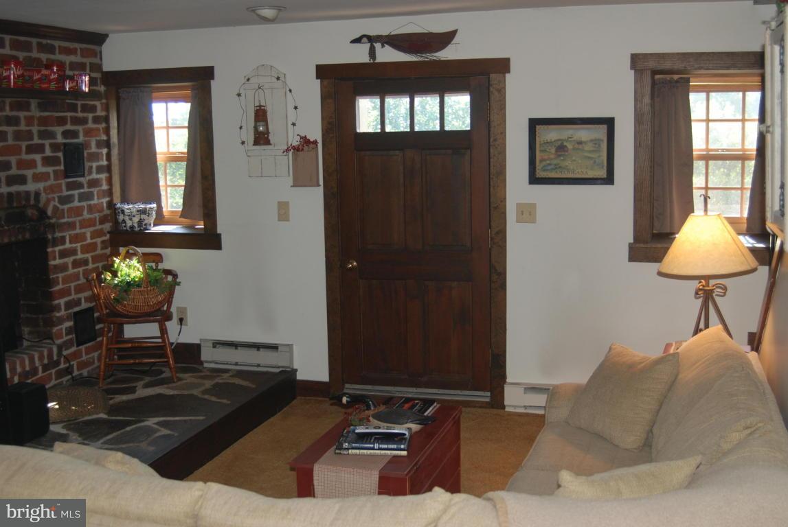 3617 North Colebrook Road Manheim, PA 17545 - Photo 7 of 42