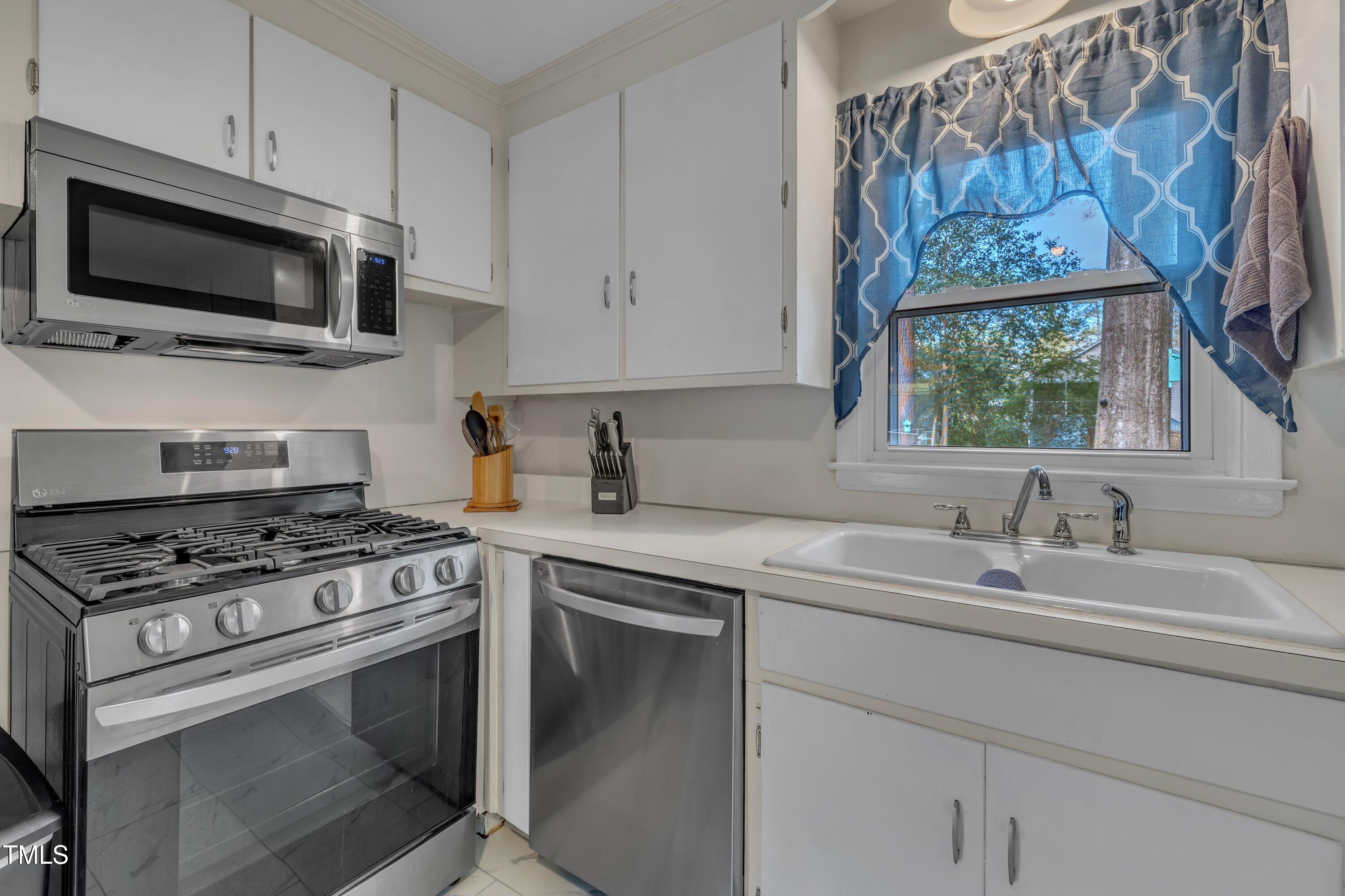 3022 Dixon Road Durham, NC 27707 - Photo 15 of 32 15-3022 Dixon Rd-9