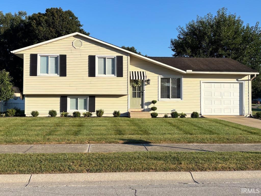 2718 Hampton Road Mishawaka, IN 46544 - Photo 1 of 13 Gallery Image 1