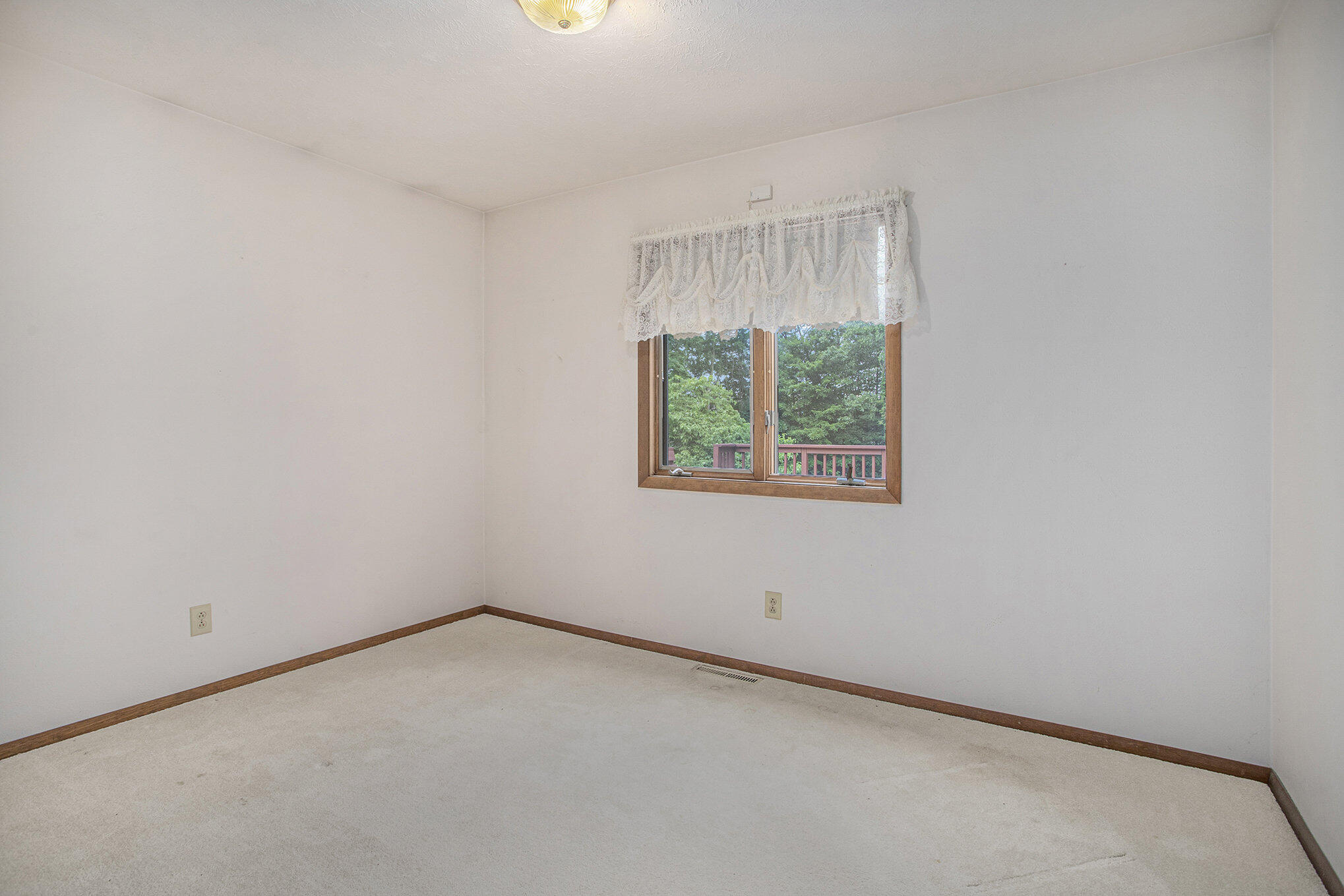 2945 Chamberlain Road Buchanan, MI 49107 - Photo 22 of 42 021_img_7194