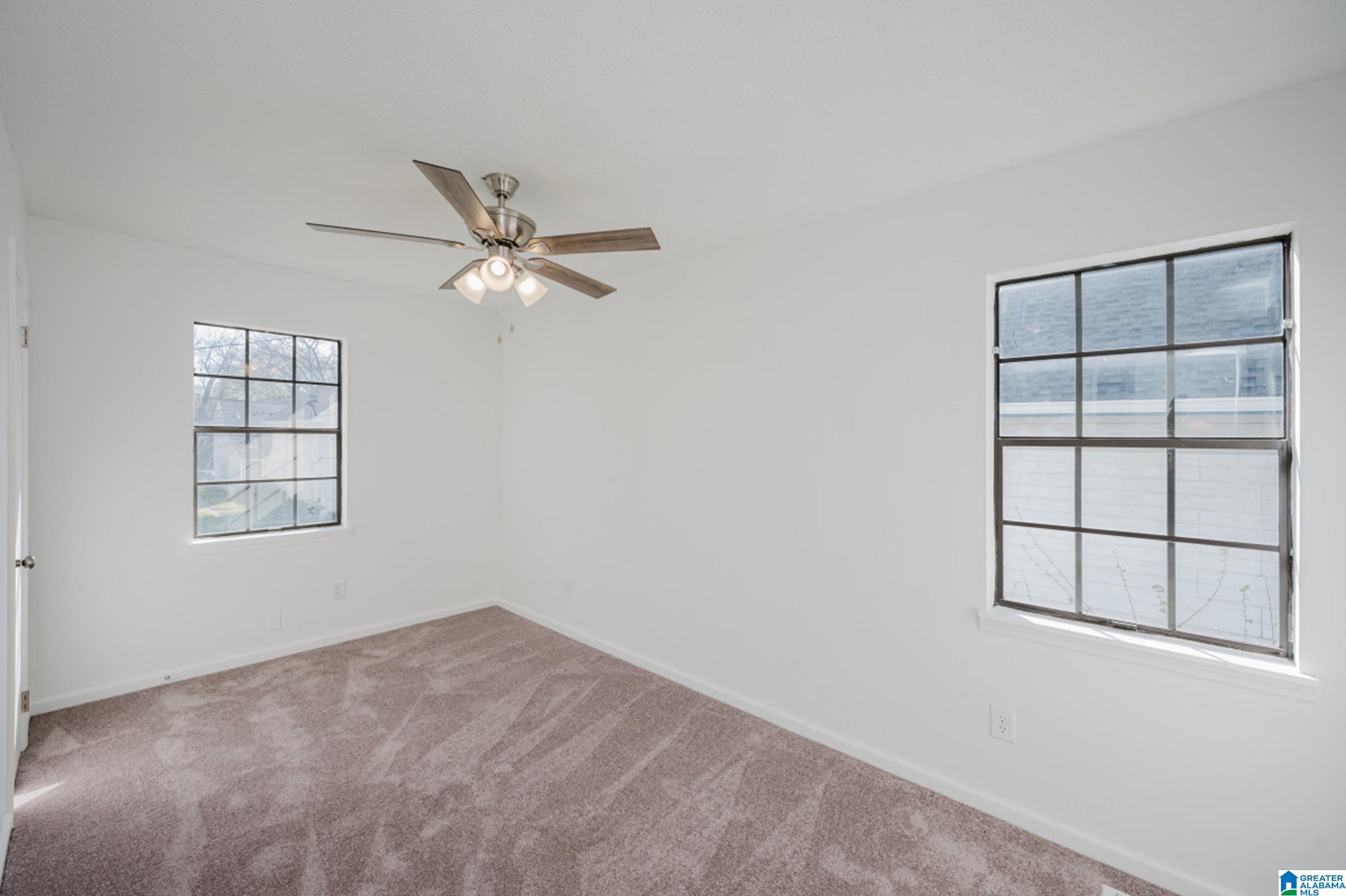 704 18th Way Lane Southwest Birmingham, AL 35211 - Photo 23 of 33