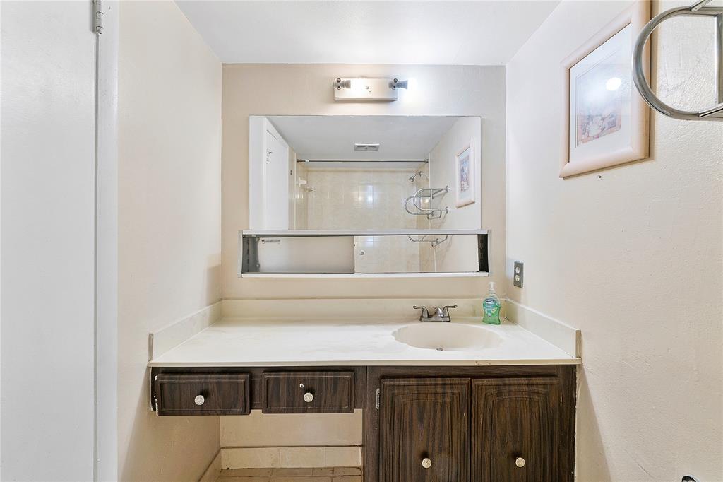 8205 Northwest 61st Street, Unit B305 Tamarac, FL 33321 - Photo 24 of 50