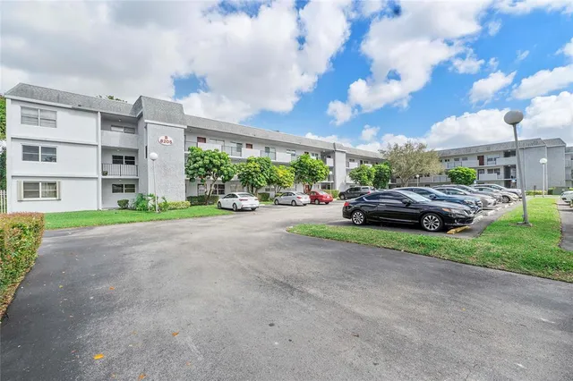 $148,900 | 8205 Northwest 61st Street, Unit B305, Tamarac, FL 33321
