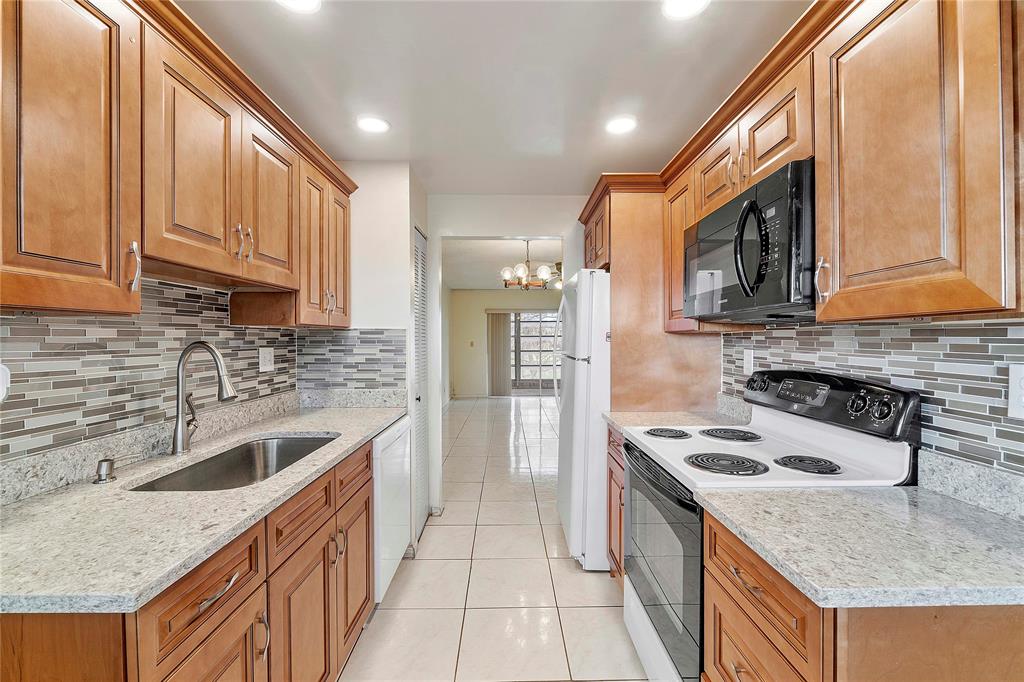 8205 Northwest 61st Street, Unit B305 Tamarac, FL 33321 - Photo 7 of 50