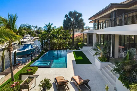 $17,000,000 | 6853 Sunrise Court, Coral Gables, FL 33133