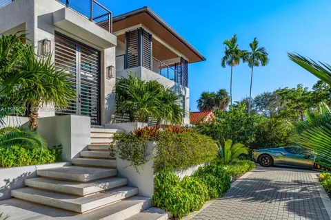 $17,000,000 | 6853 Sunrise Court, Coral Gables, FL 33133