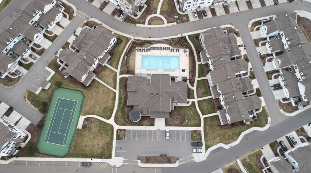 113 Halsted, Unit 113 Hingham, MA 02043 - Photo 35 of 41 an aerial view of a house