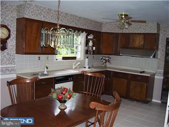 207 Fairway Road Ambler, PA 19002 - Photo 7 of 12 Kitchen