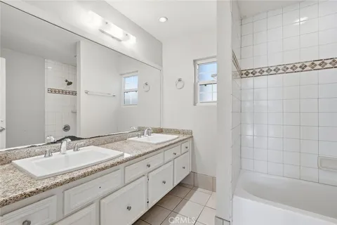 $699,000 | 2275 Ohio Avenue, Signal Hill, CA 90755