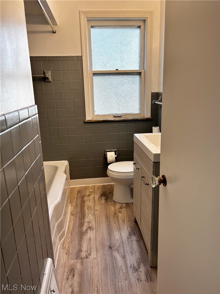 4081 Bayard Road Cleveland, OH 44121 - Photo 11 of 19