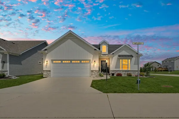 $475,000 | 3916 Bay Circle, Champaign, IL 61822