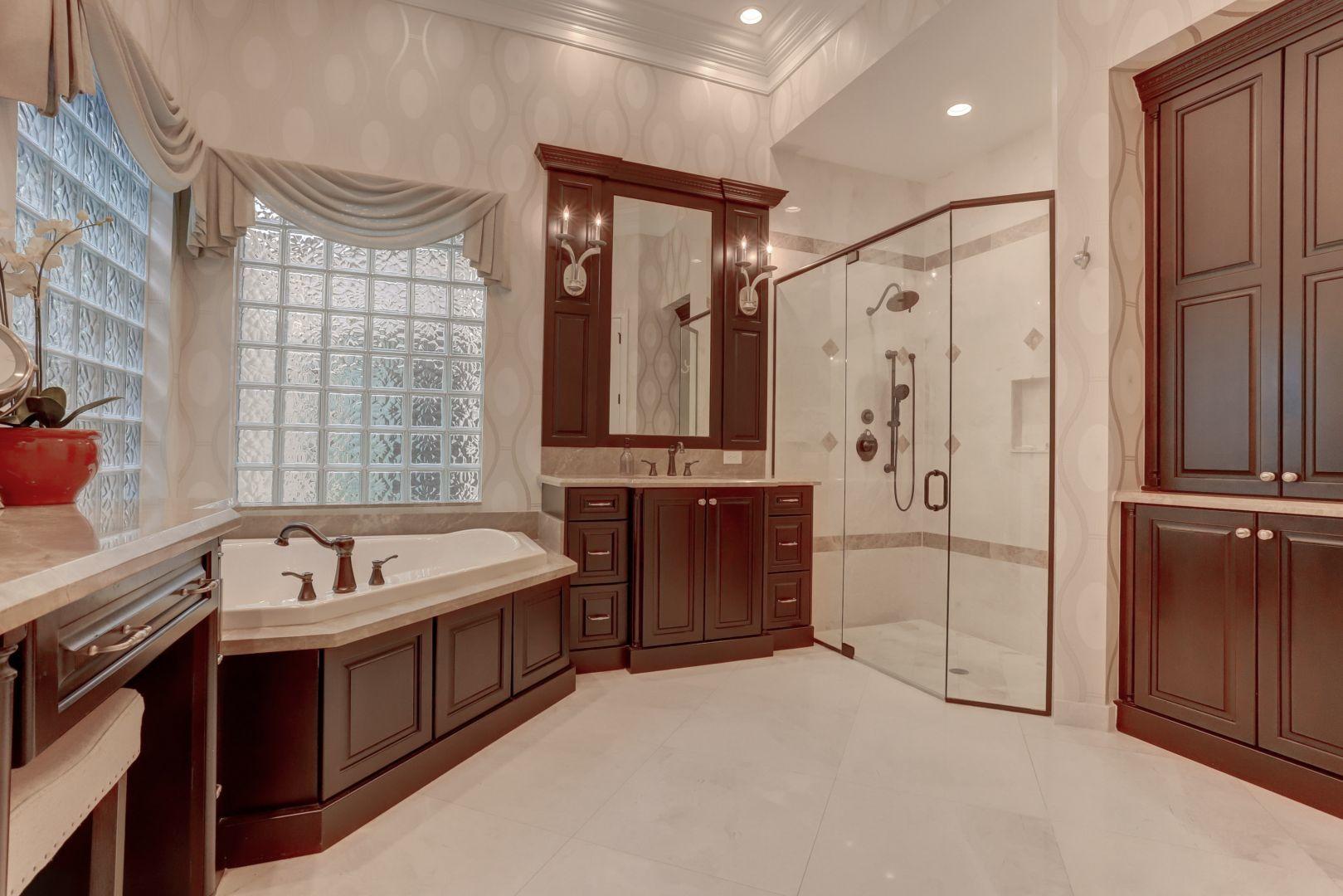 16783 Pavilion Way Delray Beach, FL 33446 - Photo 18 of 38 43_img_1396_397_398_399_400