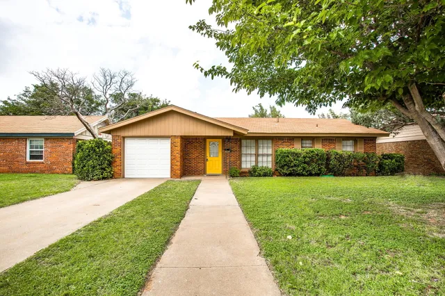 $1,195 | 5114 44th Street, Lubbock, TX 79414