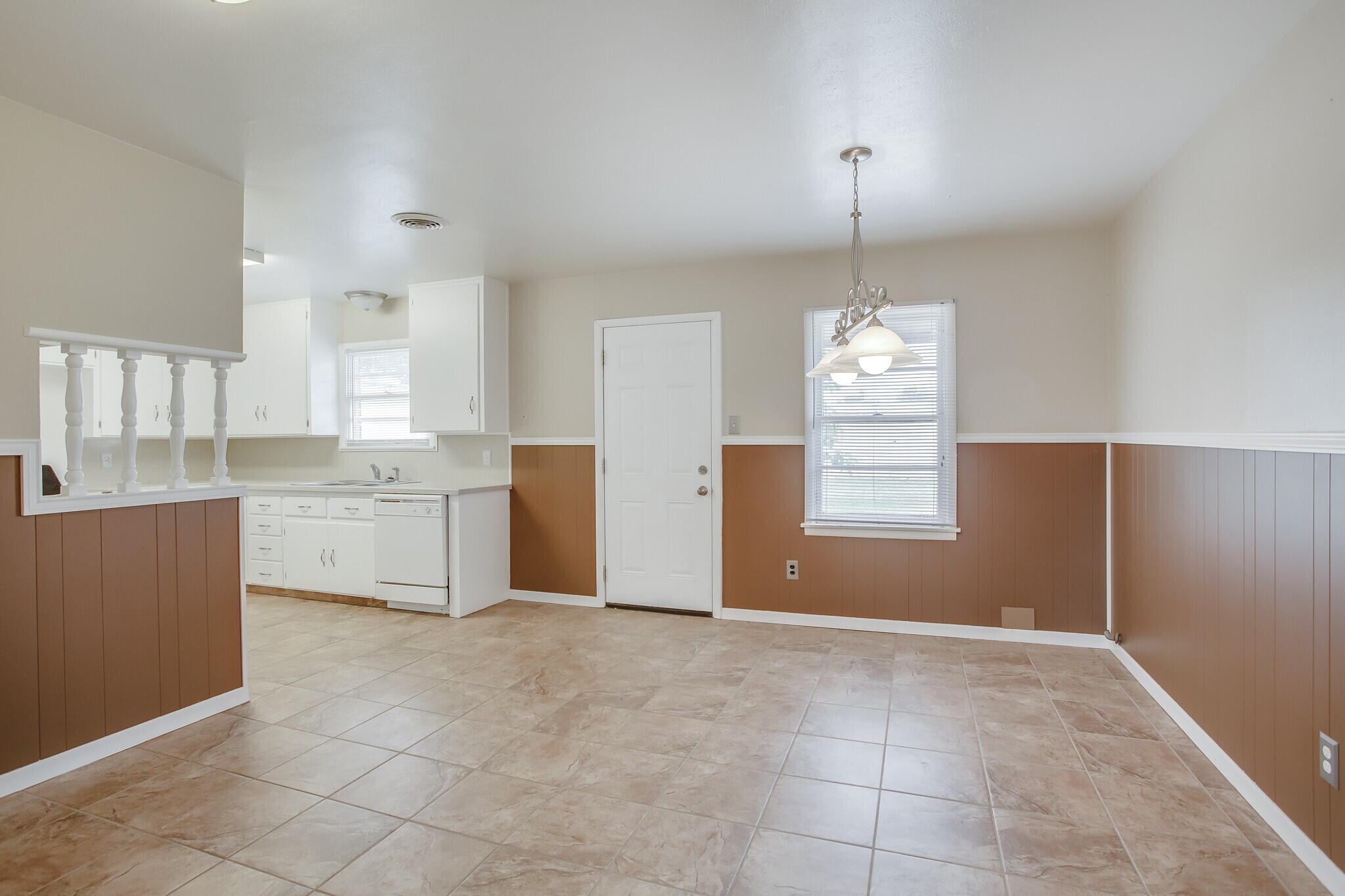 5114 44th Street Lubbock, TX 79414 - Photo 4 of 12 05