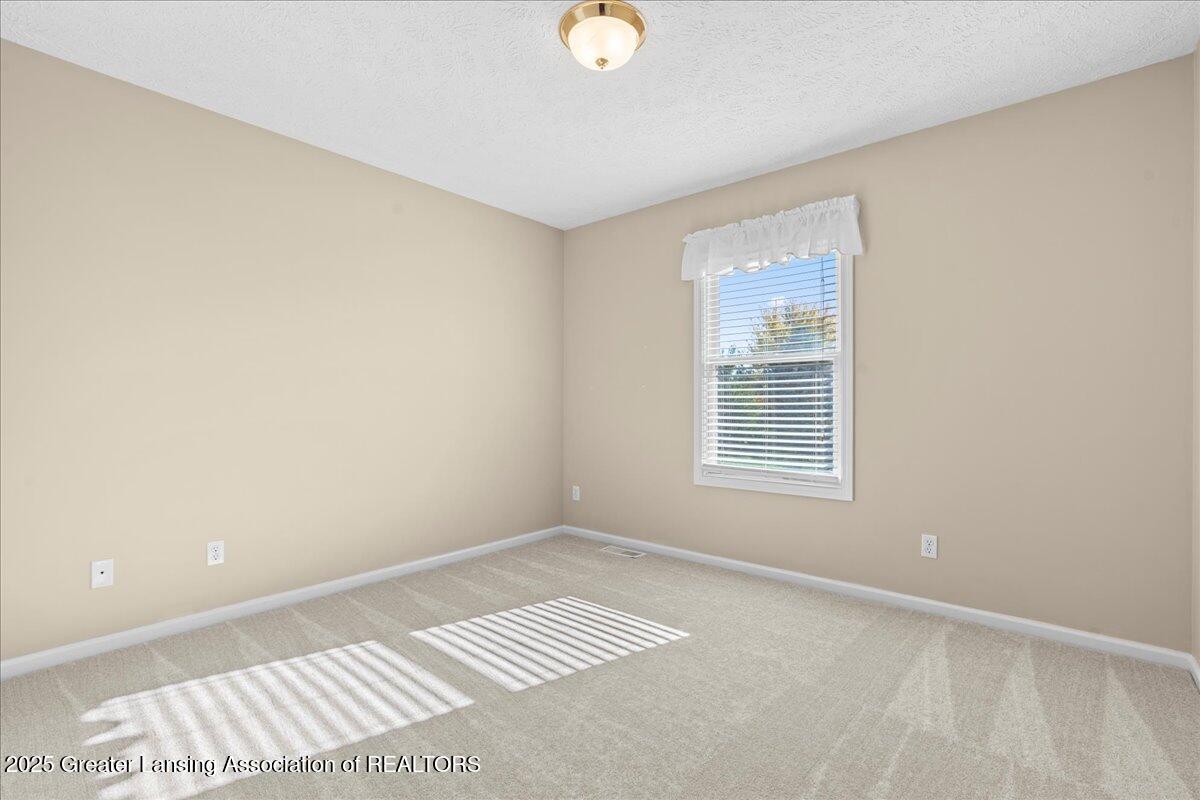 3783 Rudyard Way Lansing, MI 48906 - Photo 26 of 48 39-Media Jett - 12