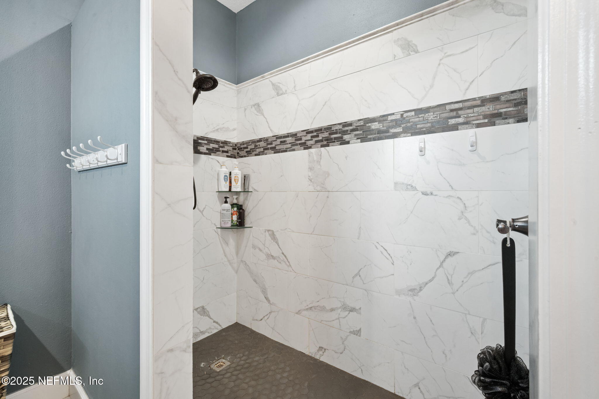 272344 Conner-Nelson Hilliard, FL 32046 - Photo 21 of 56 a bathroom with a shower