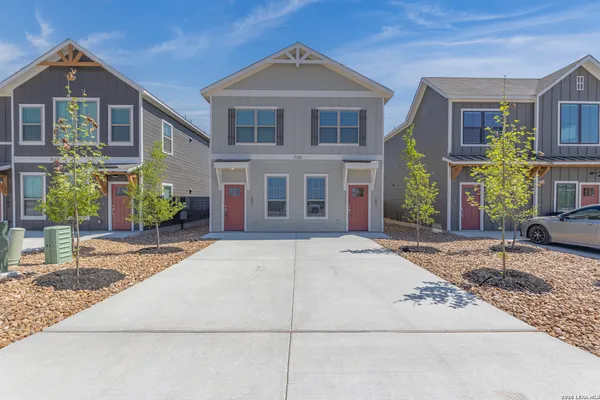 $1,500 | 7126 Magnolia Creek, Unit 201, San Antonio, TX 78252