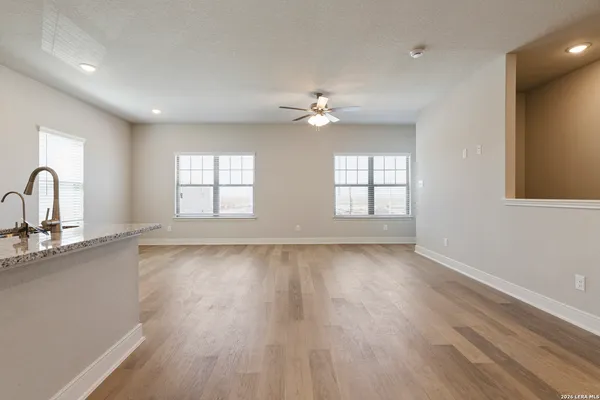 $1,500 | 7126 Magnolia Creek, Unit 201, San Antonio, TX 78252