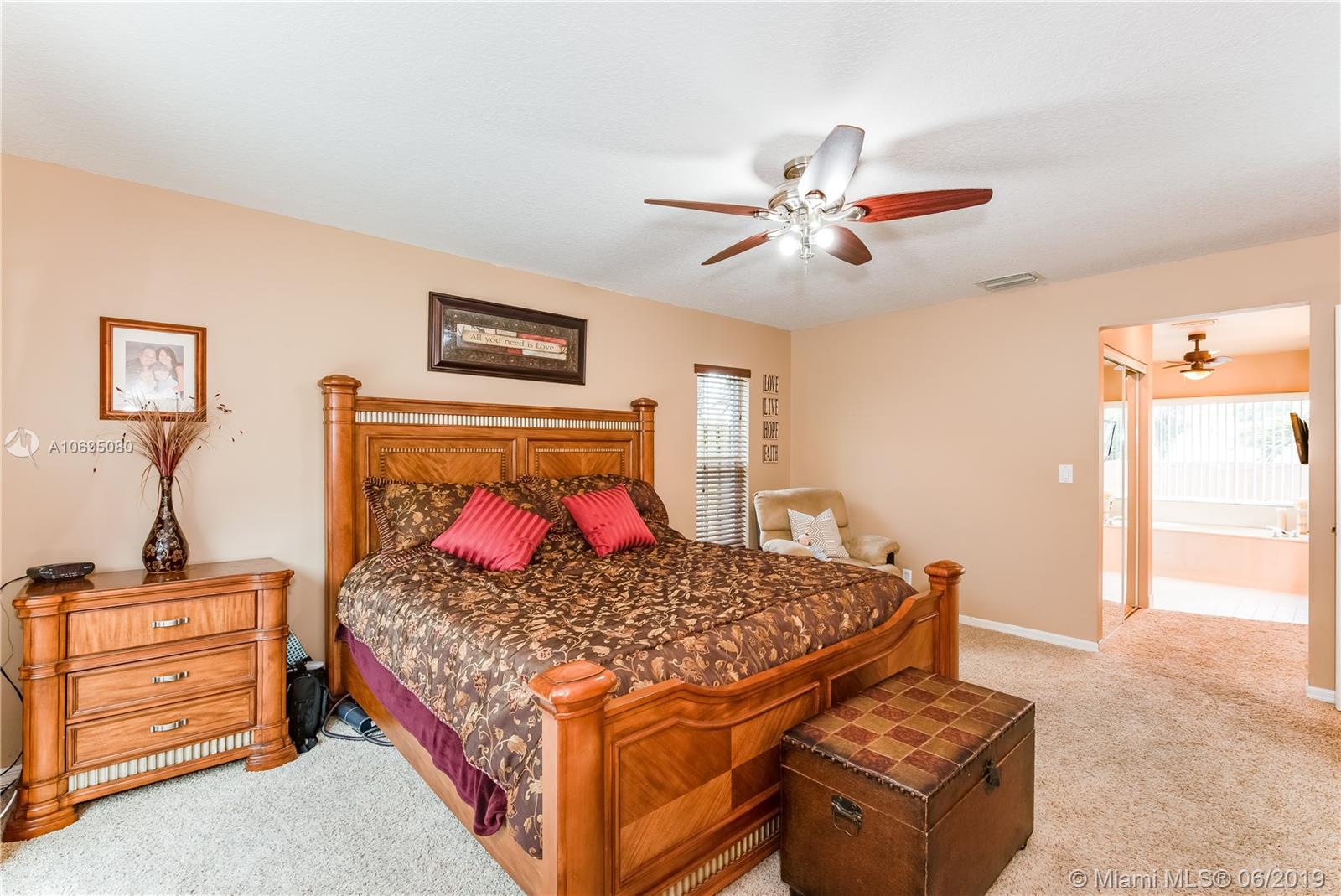 12486 Southwest 9th Place Davie, FL 33325 - Photo 13 of 36