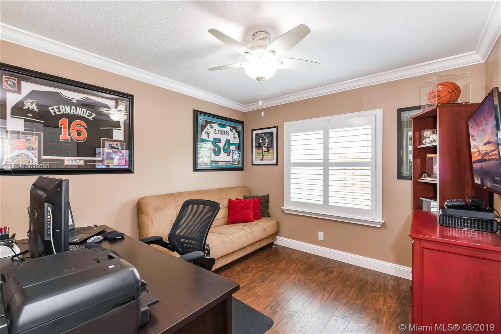 12486 Southwest 9th Place Davie, FL 33325 - Photo 20 of 36