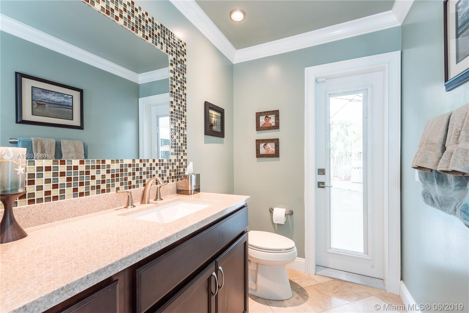 12486 Southwest 9th Place Davie, FL 33325 - Photo 21 of 36