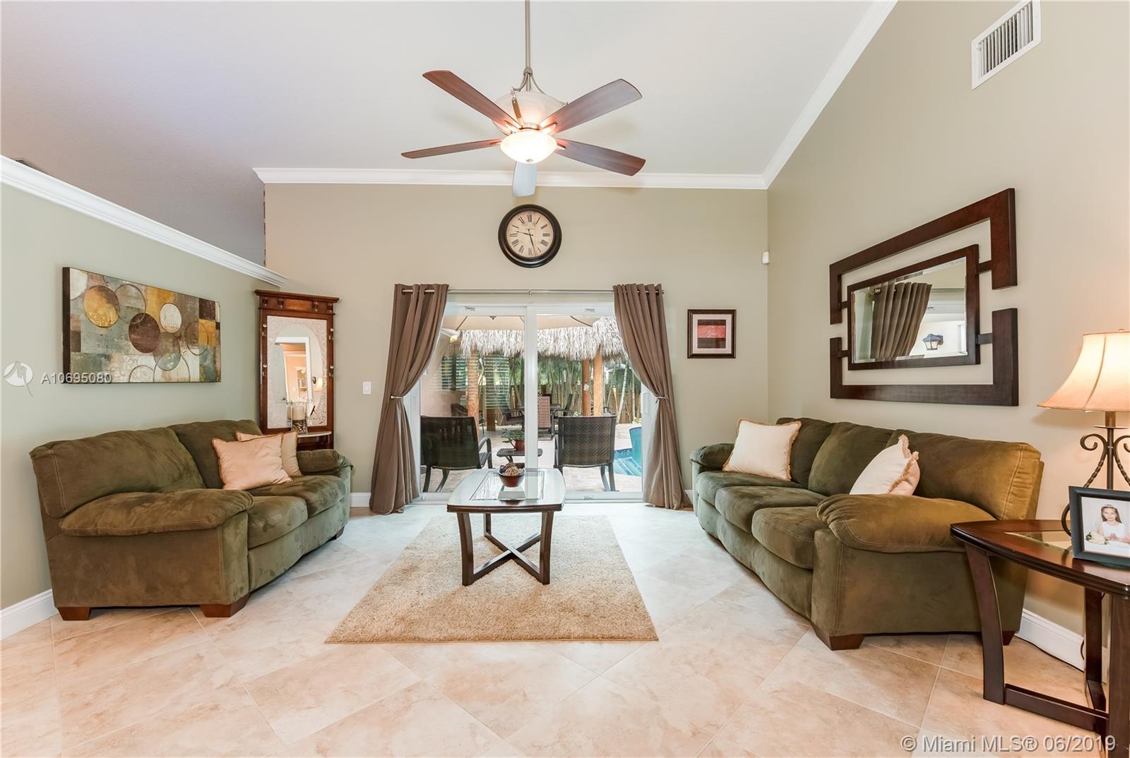 12486 Southwest 9th Place Davie, FL 33325 - Photo 4 of 36