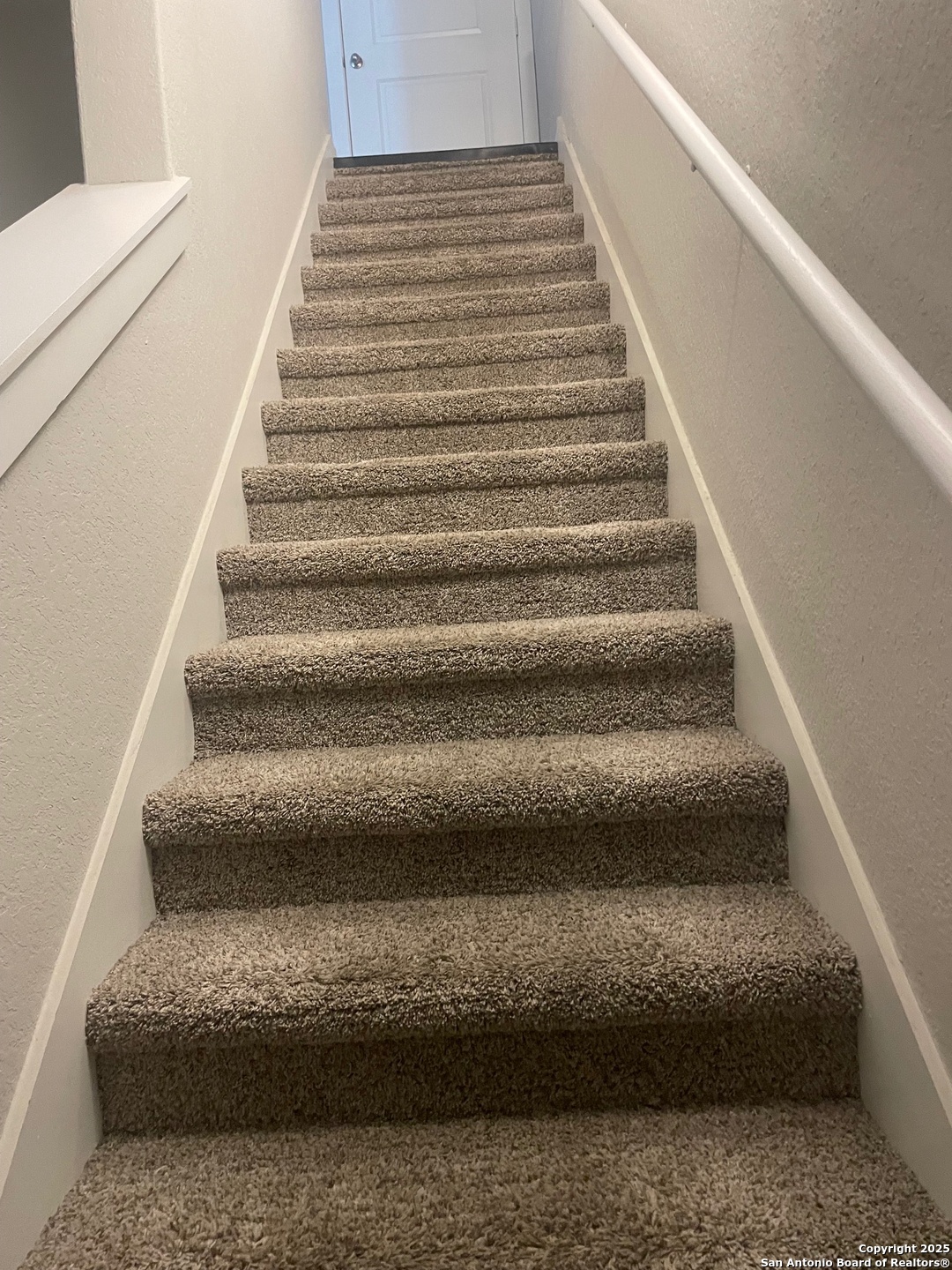 8318 Runner Cove, Unit 101 San Antonio, TX 78249 - Photo 16 of 36 a view of entryway