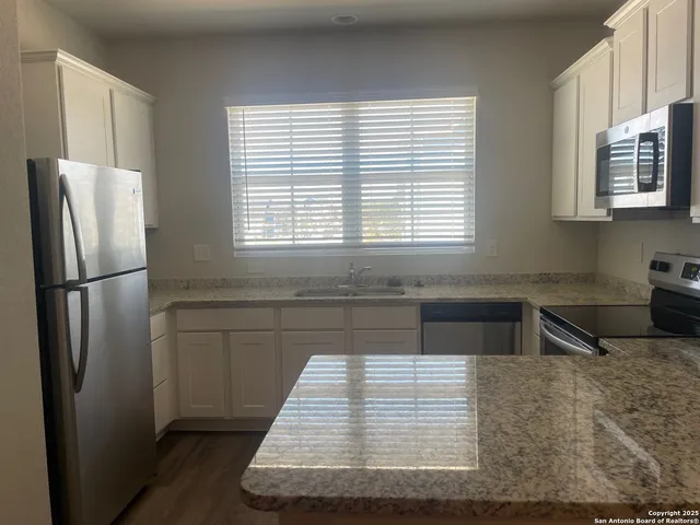 $1,795 | 8318 Runner Cove, Unit 101, San Antonio, TX 78249