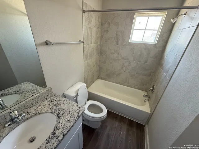 $1,795 | 8318 Runner Cove, Unit 101, San Antonio, TX 78249