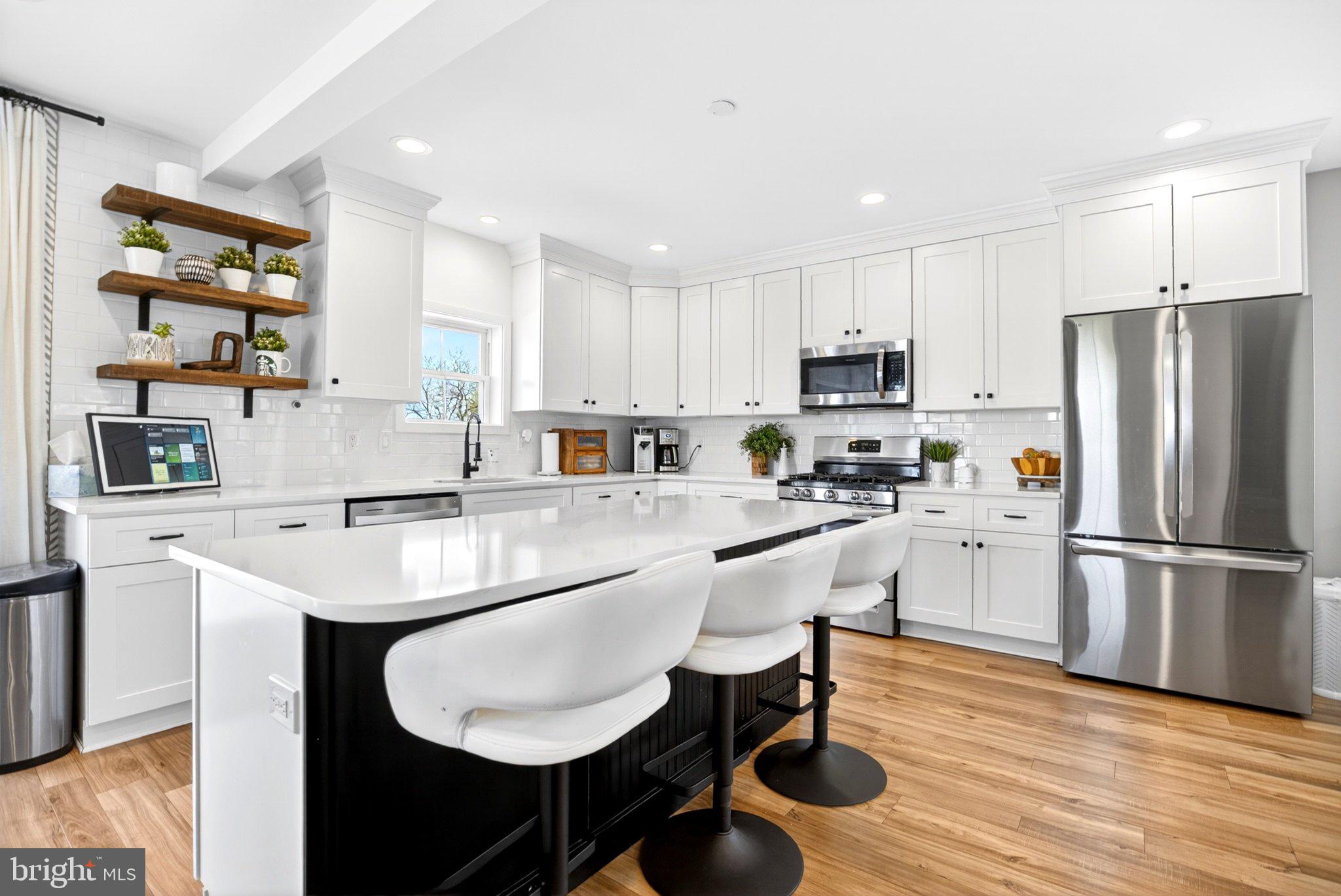 25015 Mt Pleasant Road Columbus, NJ 08022 - Photo 30 of 59 Modern kitchen with sleek design.