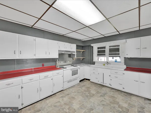 $109,900 | 321 Cherry Street, Minersville, PA 17954