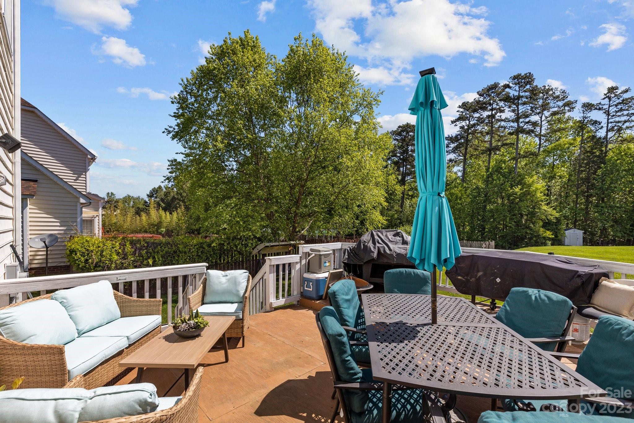 10834 Hellebore Road Charlotte, NC 28213 - Photo 32 of 41 a view of a patio on the roof deck