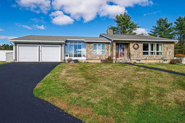 $849,900 | 123 Beech Ridge Road, Scarborough, ME 04074