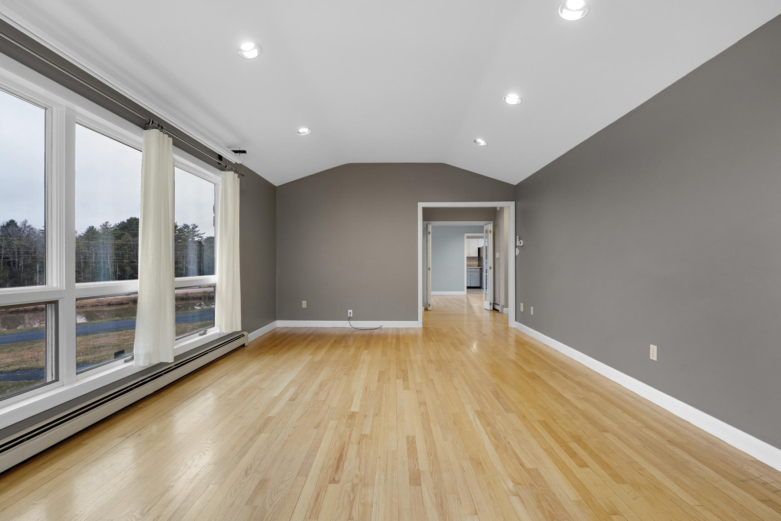 123 Beech Ridge Road Scarborough, ME 04074 - Photo 4 of 45 123beechridge-5