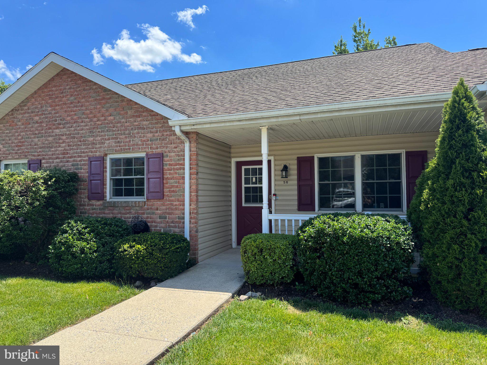 56 Bards Way Pottstown, PA 19464 - Photo 2 of 35