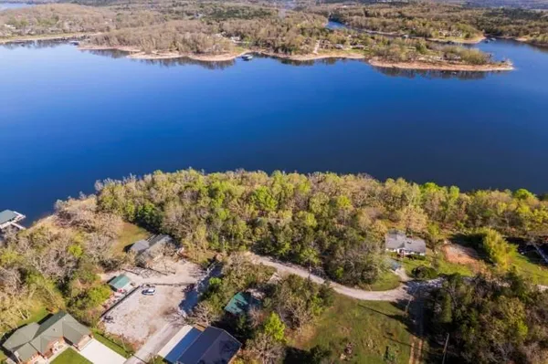 $847,000 | 784 Lake Road, Shell Knob, MO 65747