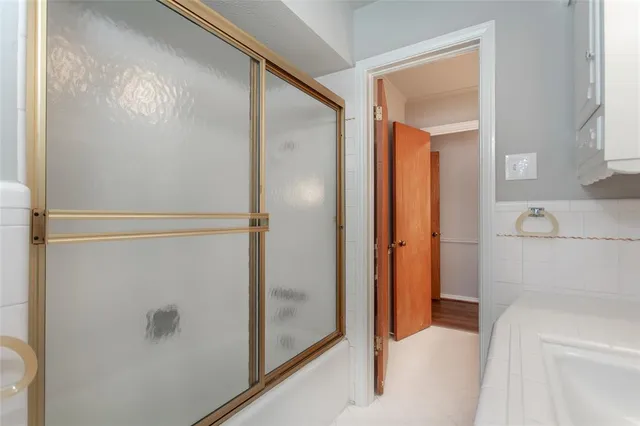 $3,495 | 6105 East University Boulevard, Dallas, TX 75214