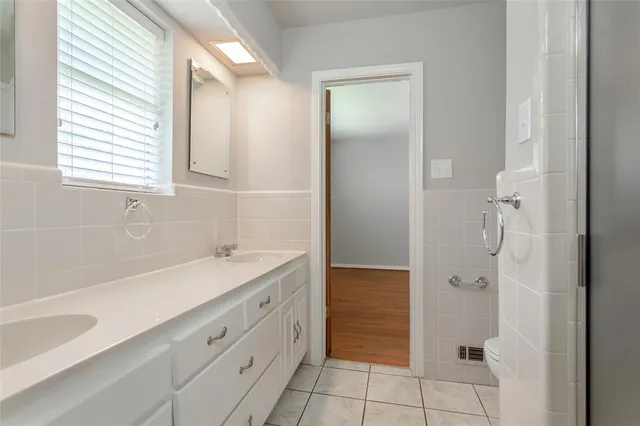 $3,495 | 6105 East University Boulevard, Dallas, TX 75214