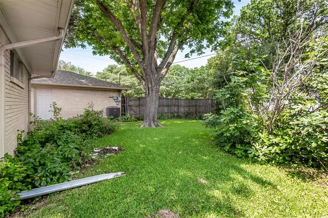 $3,495 | 6105 East University Boulevard, Dallas, TX 75214