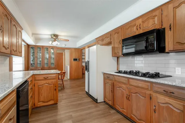 $3,495 | 6105 East University Boulevard, Dallas, TX 75214