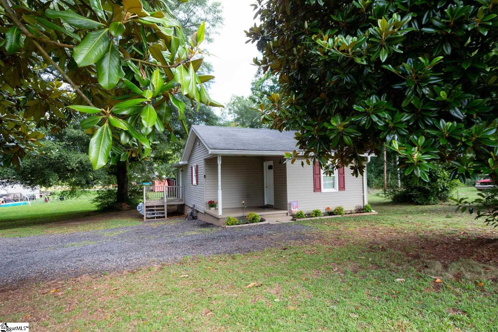 701 Breazeale Road Liberty, SC 29657 - Photo 5 of 29