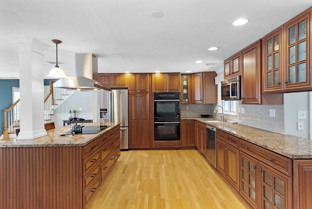 155 Beechnut Road Westwood, MA 02090 - Photo 4 of 38 Gallery Image 4
