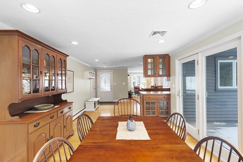 155 Beechnut Road Westwood, MA 02090 - Photo 6 of 38 Gallery Image 6