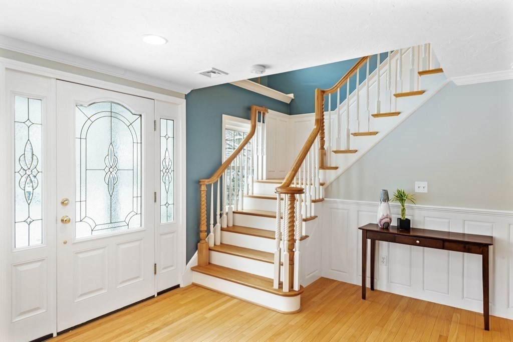 155 Beechnut Road Westwood, MA 02090 - Photo 8 of 38 Gallery Image 8